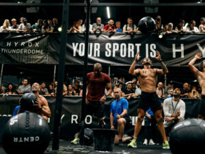 Guide complet des Wall Balls HYROX technique et conseils