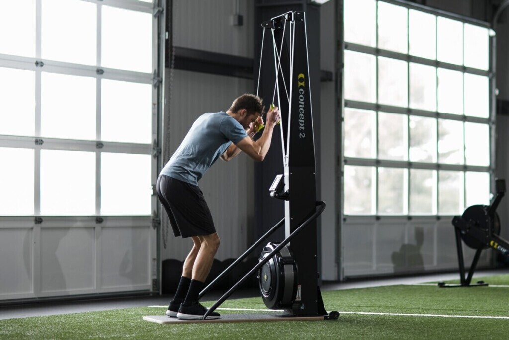 SkiErg HYROX : technique, réglage et pacing des 1000 m SkiErg HYROX technique, réglage et pacing des 1000 m
